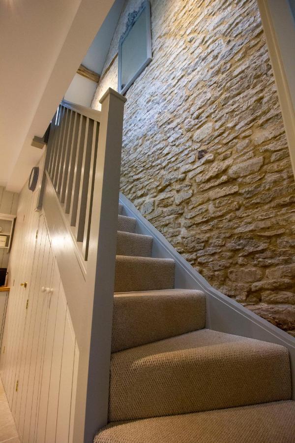 The Potting Shed, 5* Luxury Escape Cirencester Dış mekan fotoğraf