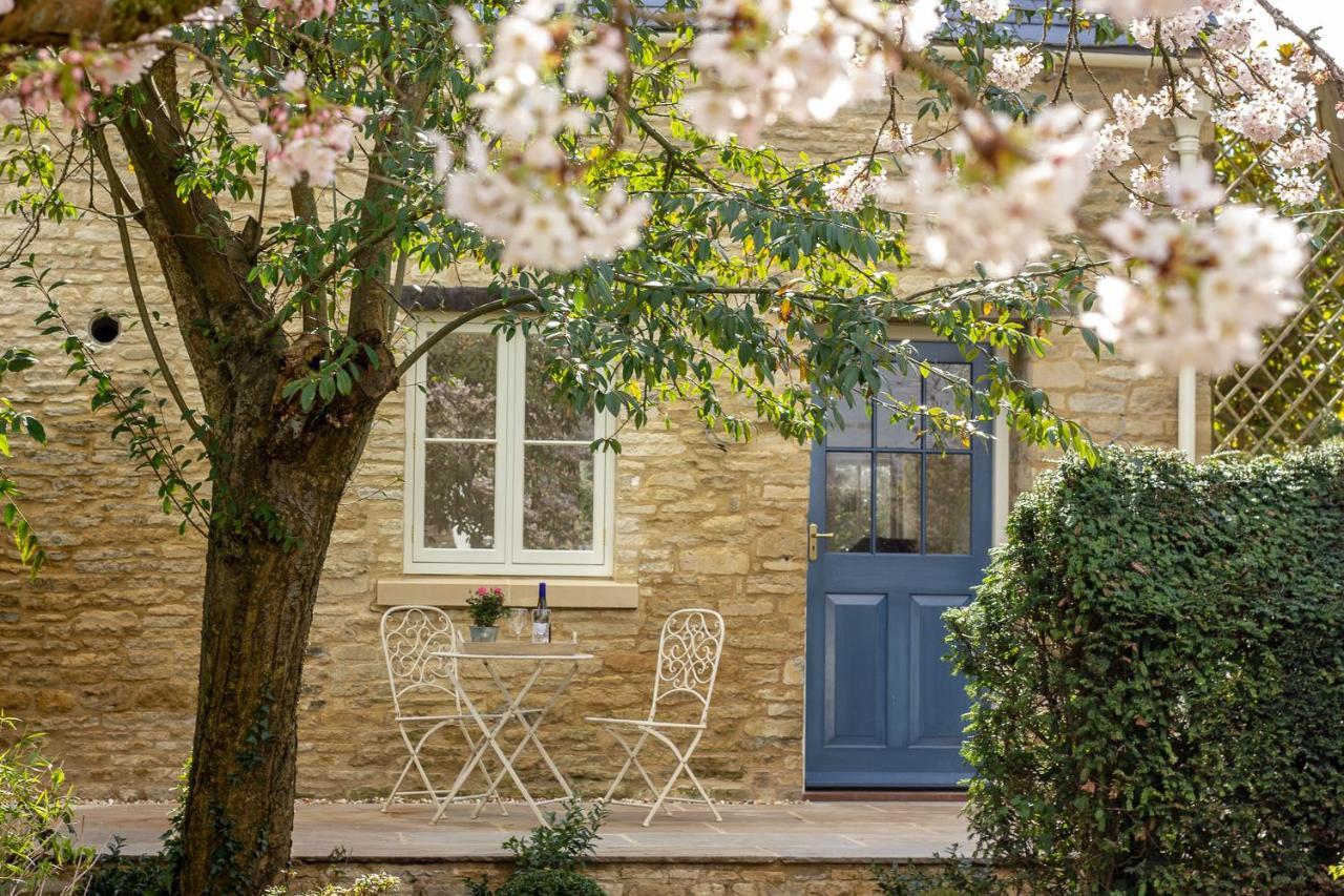 The Potting Shed, 5* Luxury Escape Cirencester Dış mekan fotoğraf